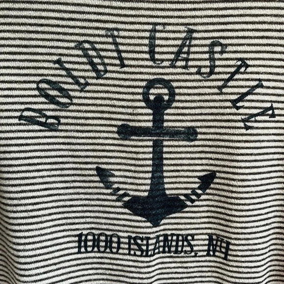 Boldt Castle Crew neck Sweatshirt size M - Picture 3 of 6